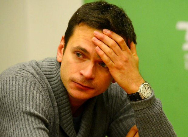 Яшина сняли с довыборов в Мосгордуму за поддержку Навального