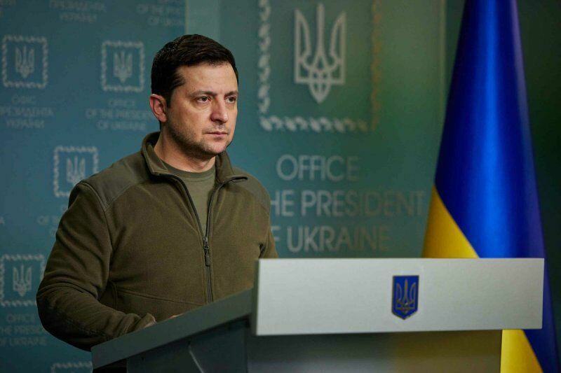 Зеленский сдал анкету для получения Украиной статуса кандидата в Евросоюз