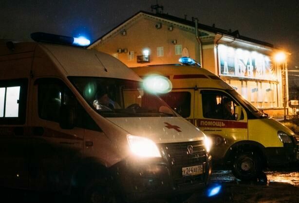В Омске госпитализировали больных, доставленных к зданию Минздрава