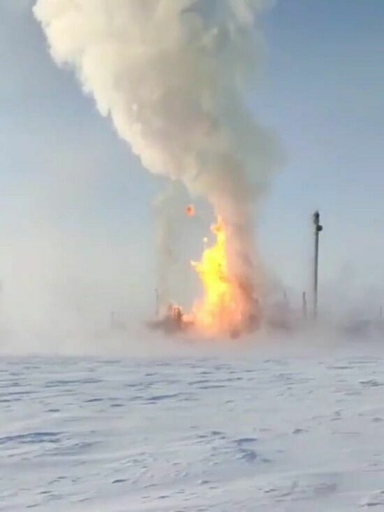 Газовое месторождение "Юбилейное" на Ямале пострадало от сильного пожара