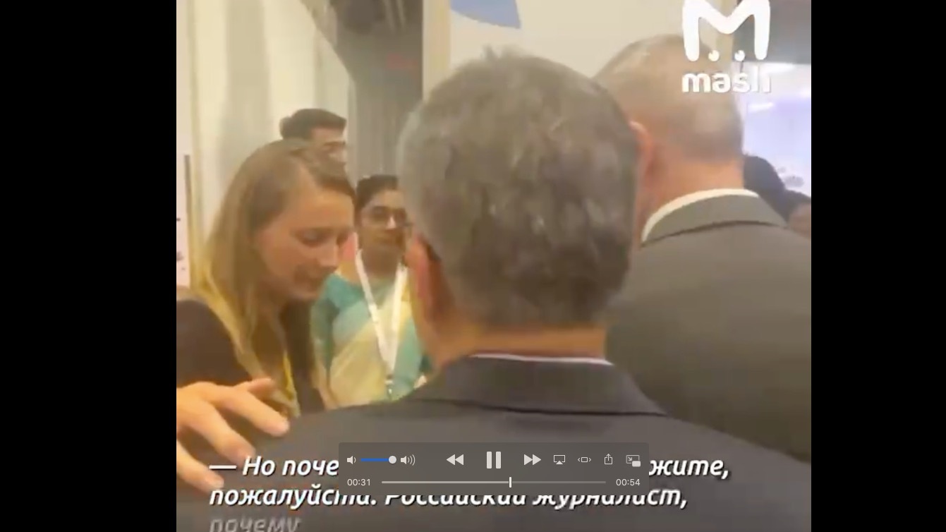 Российскую журналистку не пустили на пресс-конференцию к Микрону