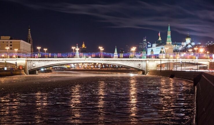 Погода в Москве теплее нормы на 7-8 градусов