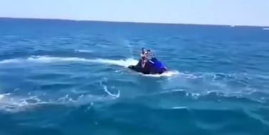 Видео: в Чёрном море взорвался гидроцикл с туристами