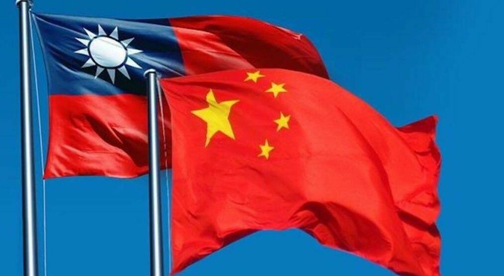 Китай направил в район Тайваня 11 самолетов и 2 корабля