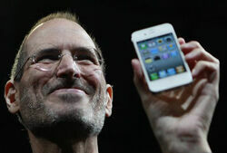 Технические неполадки помешали Стиву Джобсу блестяще презентовать iPhone-4