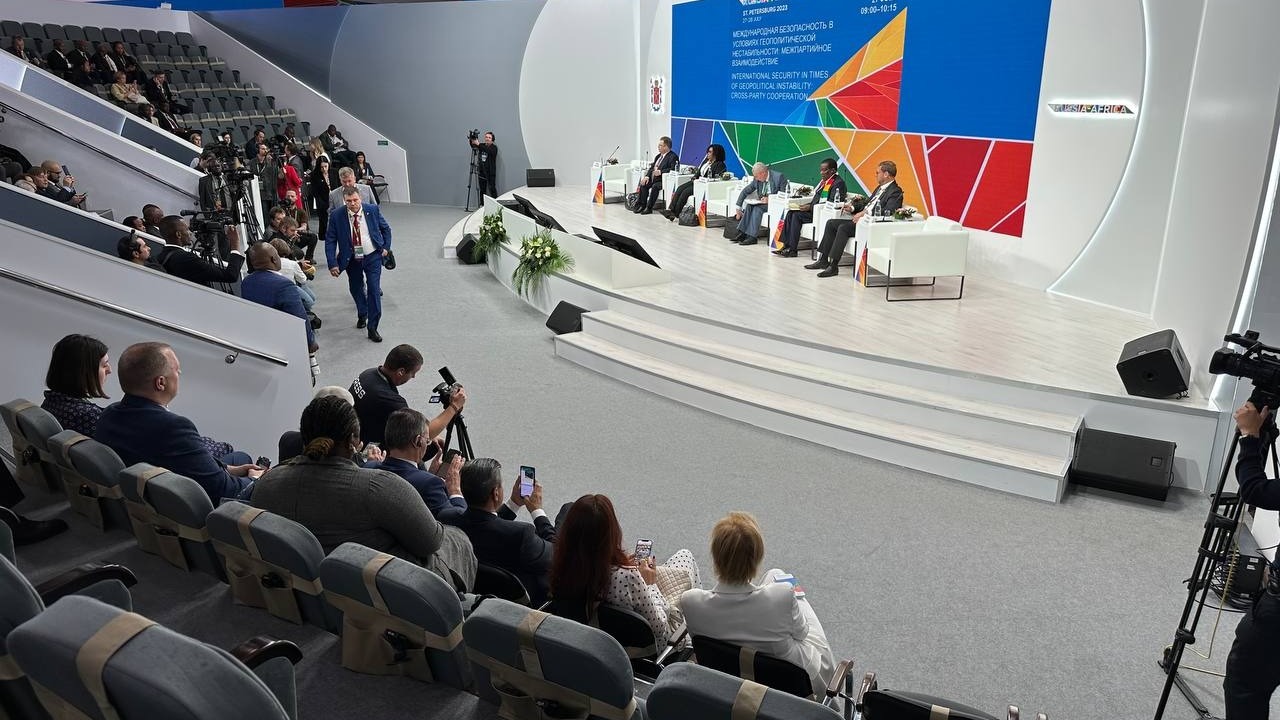 Дружить не очень хотят: статус делегаций саммита «Россия-Африка» сильно снизился