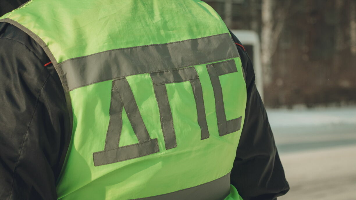 Полиция в Белгороде поймала тиктокера, который кукарекал в форме сотрудника ДПС
