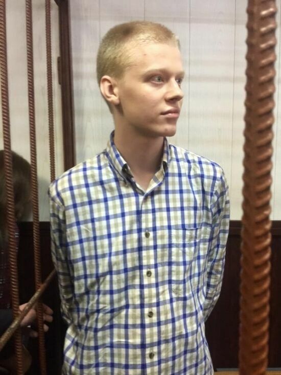 Руфер Владимир Подрезов приговорен к 2 годам и 3 месяцам колонии по делу о покраске звезды