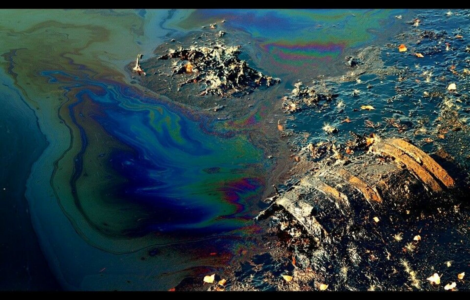 Ад в тихом океане. Черная дыра Дзержинск. Химическое озеро черная дыра Дзержинск. Загрязнение мирового океана Сток земли. Свалка черная дыра Дзержинск.