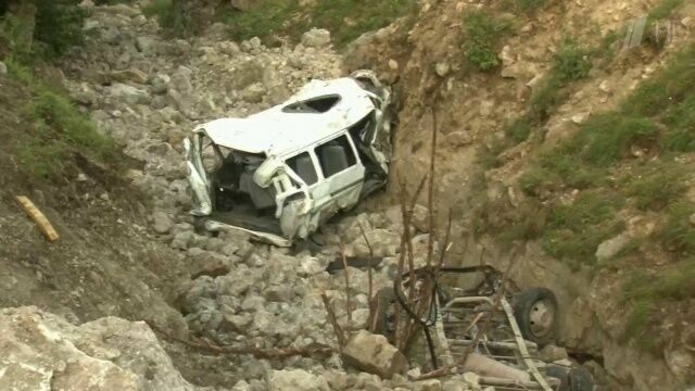 Страшная авария в Чечне: водитель упавшей в пропасть маршрутки не имел лицензии