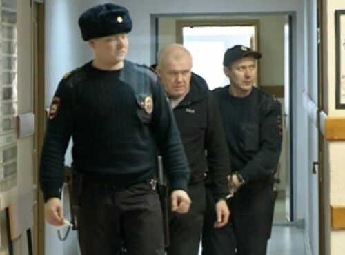 Экс-главу района в Омской области приговорили к 9,5 годам за убийство жены