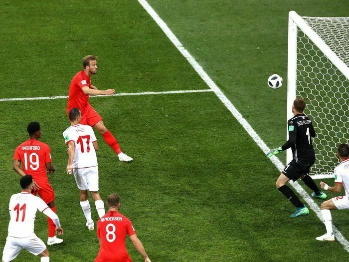 Cборная Англии одолела сборную Туниса со счётом 2:1