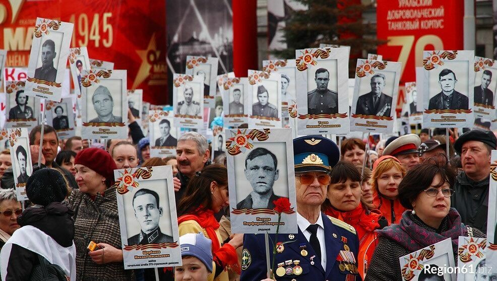 "Бессмертный полк" собирает миллионы людей по всей России