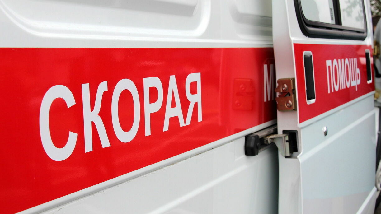 В Свердловской области из скорой помощи выбросили парализованного пациента