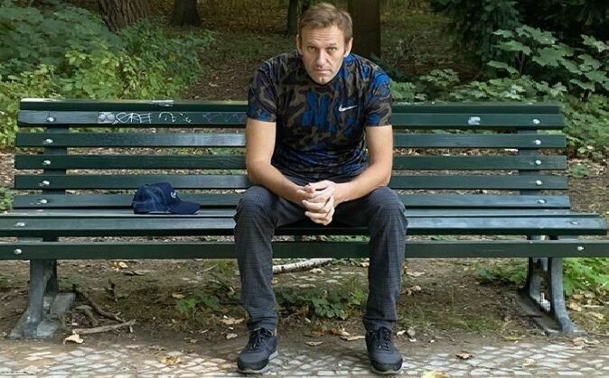 Алексей Навальный рассказал, что после выписки продолжит восстановление в кругу семьи