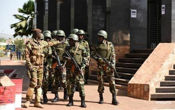 Военные подняли вооруженный мятеж против правительства Мали
