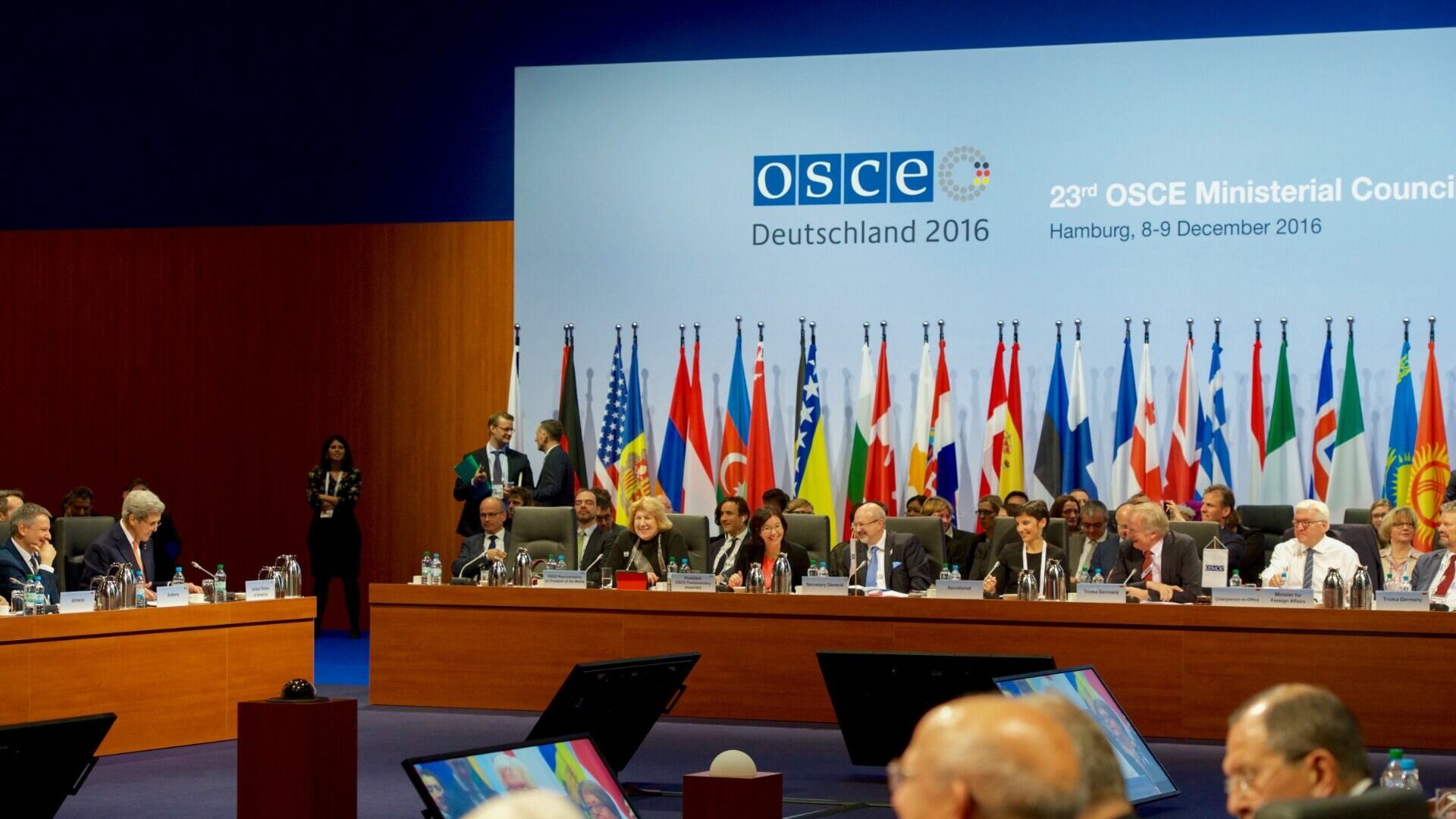 Представители 20 стран ОБСЕ потребовали от Вены отменить визы 15 депутатам Госдумы