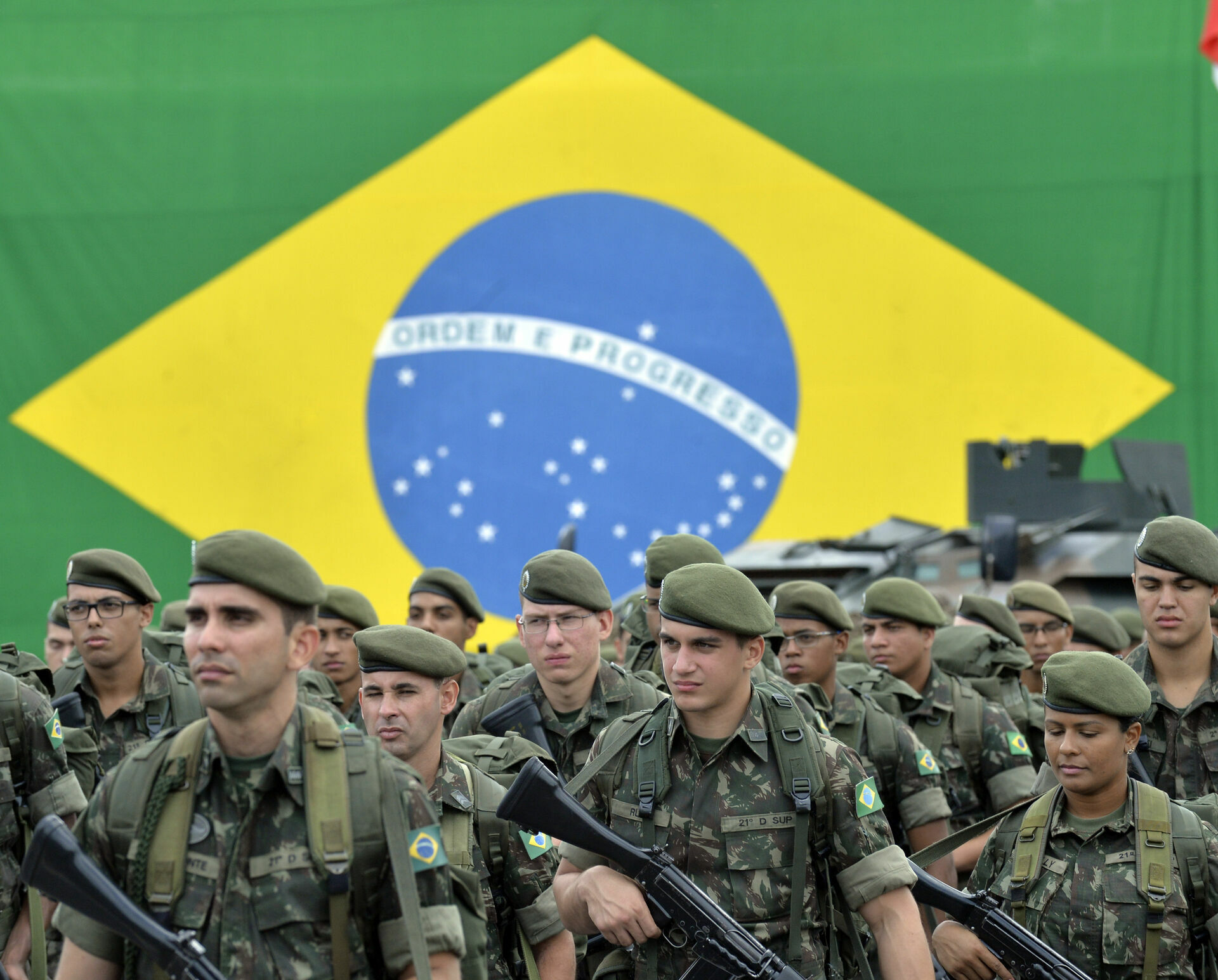 Бразилия направила войска на границу с Венесуэлой