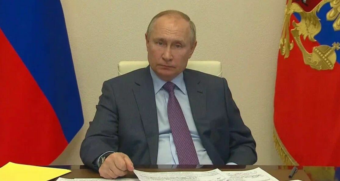 Путин высказался против введения ограничений с QR-кодами под Новый год