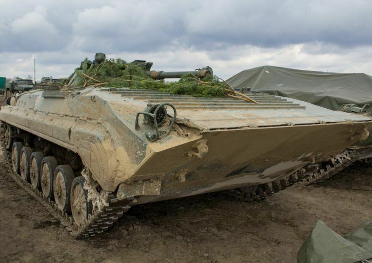 Украинская армия покупает старые советские БМП по 200 тысяч долларов за штуку