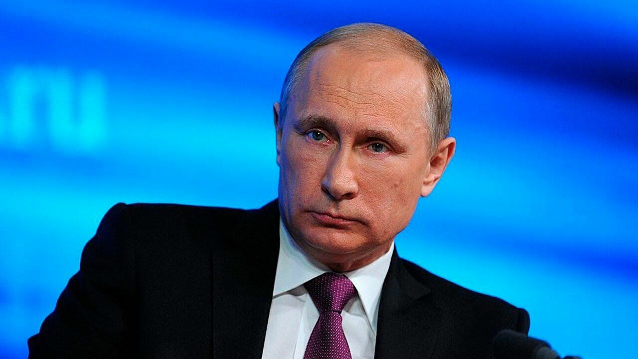 Путин пообещал наградить всех уволенных этой осенью губернаторов