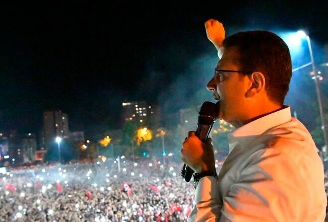 На выборах мэра Стамбула вновь победил оппонент Эрдогана