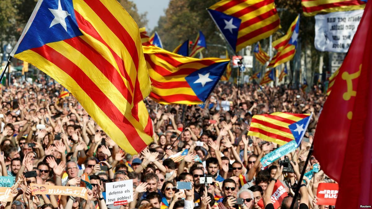 КС Испании отменил независимость Каталонии
