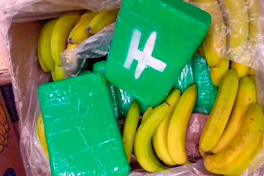 В чешских супермаркетах нашли 840 кг кокаина в ящиках с бананами