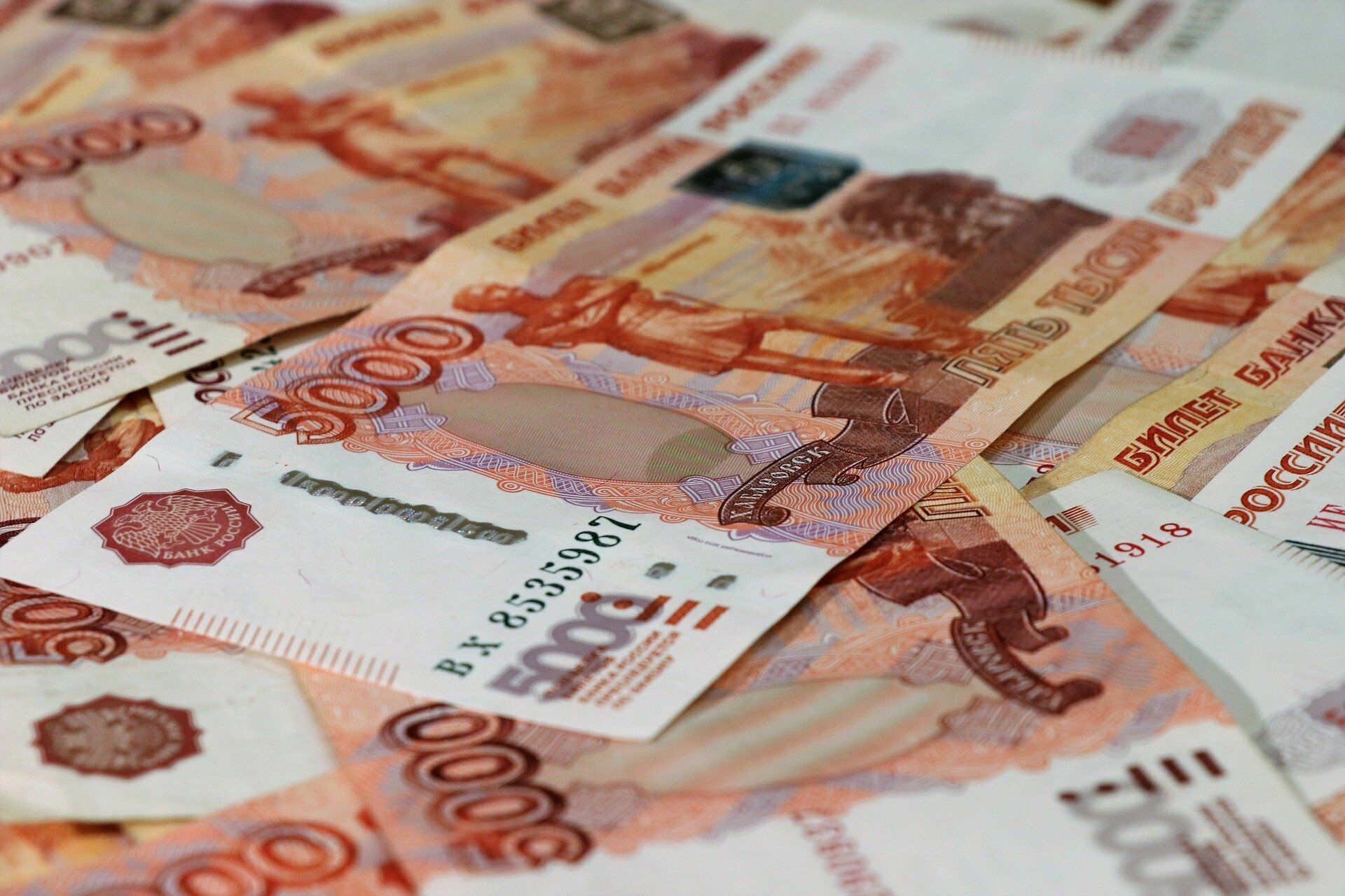 Россияне рассказали социологам о причинах отказа от наличных денег
