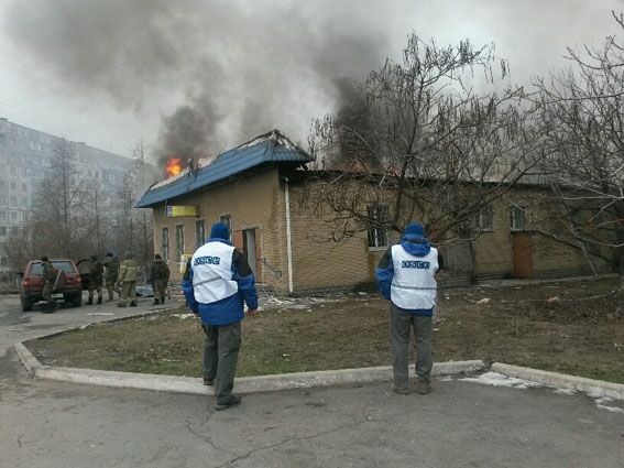 МВД Украины сообщило о 15 погибших и 46 раненых при обстреле Мариуполя
