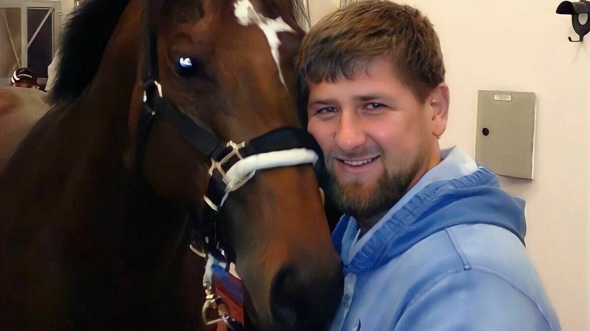 Кадыров заявил, что не платил украинским спецслужбам за своего коня