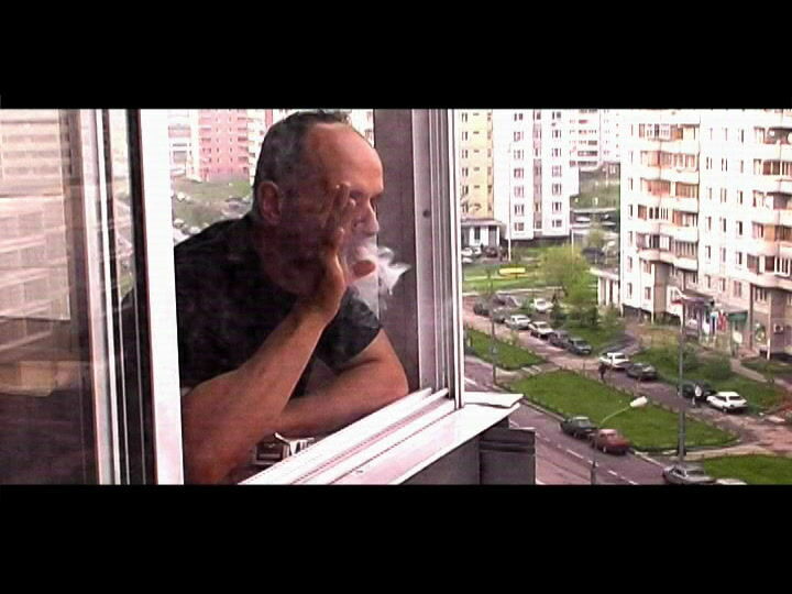 Россияне не смогут курить на балконах