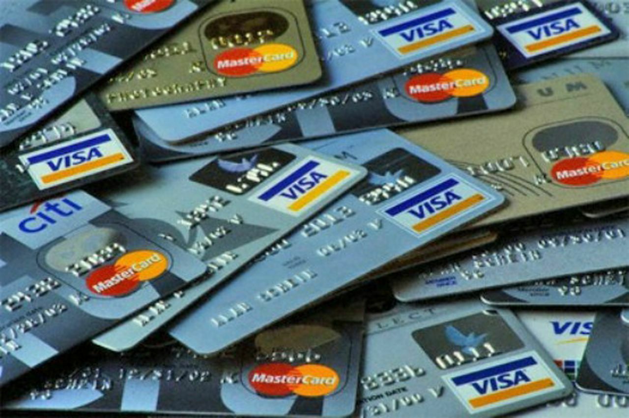 Россияне стали чаще пользоваться кредитными картами
