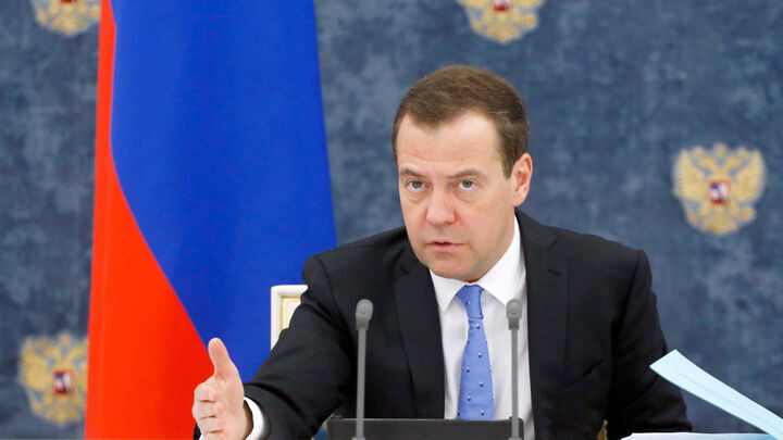 Дмитрий Медведев возглавил комиссию Совбеза по защите от инфекций