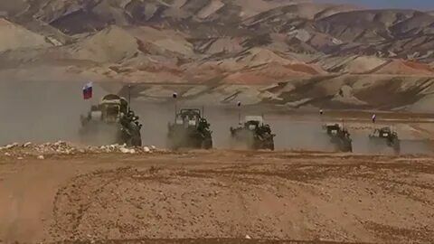 Российские военные провели учения по ликвидации боевиков в горах Таджикистана