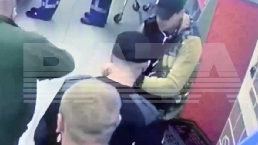 Житель Санкт-Петербурга попытался ограбить магазин, угрожая гранатой