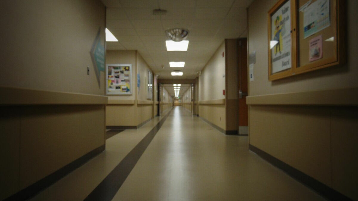 В Геленджике пациента больницы перевели из отдельного бокса в туалет