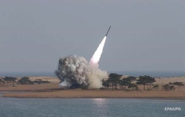 КНДР запустила ракеты в сторону Японского моря
