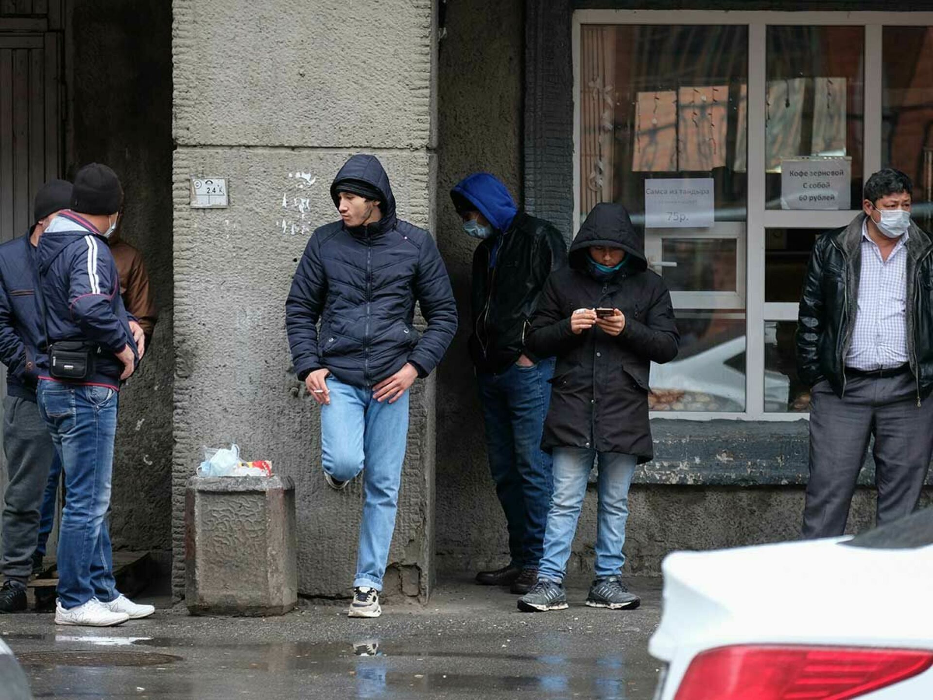 Мигранты спб 2024. Мигранты. Мигранты в Москве. Российские мигранты.