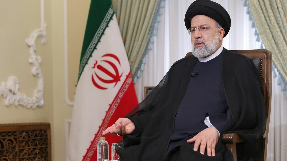 Иранских школьниц отравили ядами  «иностранные враги», заявил президент Раиси