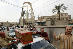 При штурме храма в Багдаде погибли заложники (ФОТО)