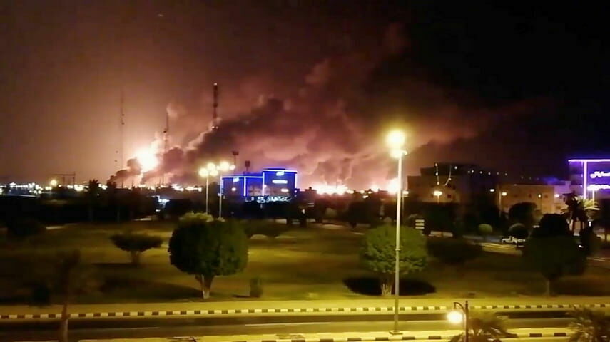 Саудовские нефтяные заводы были атакованы беспилотниками