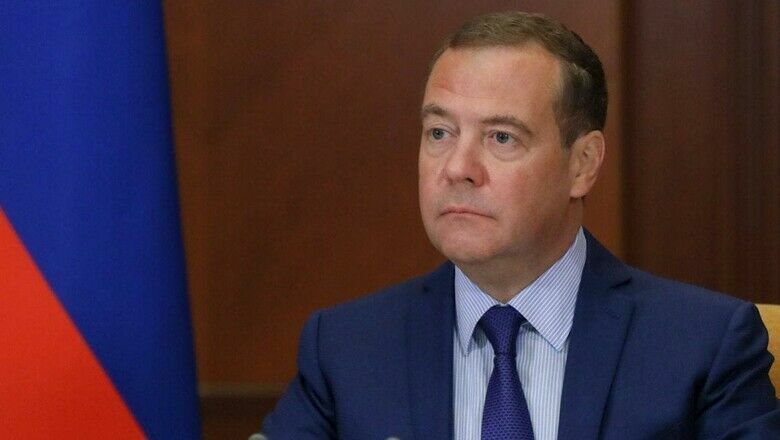 Дмитрий Медведев сравнил установивших потолок цен на нефть с "подгулявшими бюргерами"