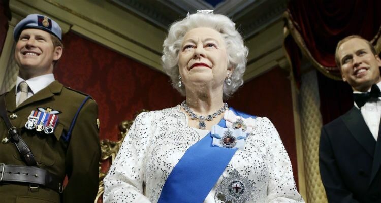 Слухи об отречении королевы Великобританни опроверг Букингемский дворец