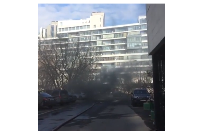 В Москве горит подземная парковка. Эвакуировано 400 человек
