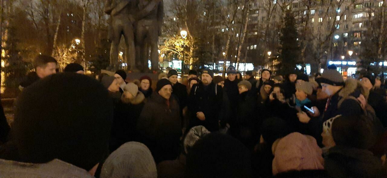 В московском районе Хорошево-Мневники прошел митинг против реновации