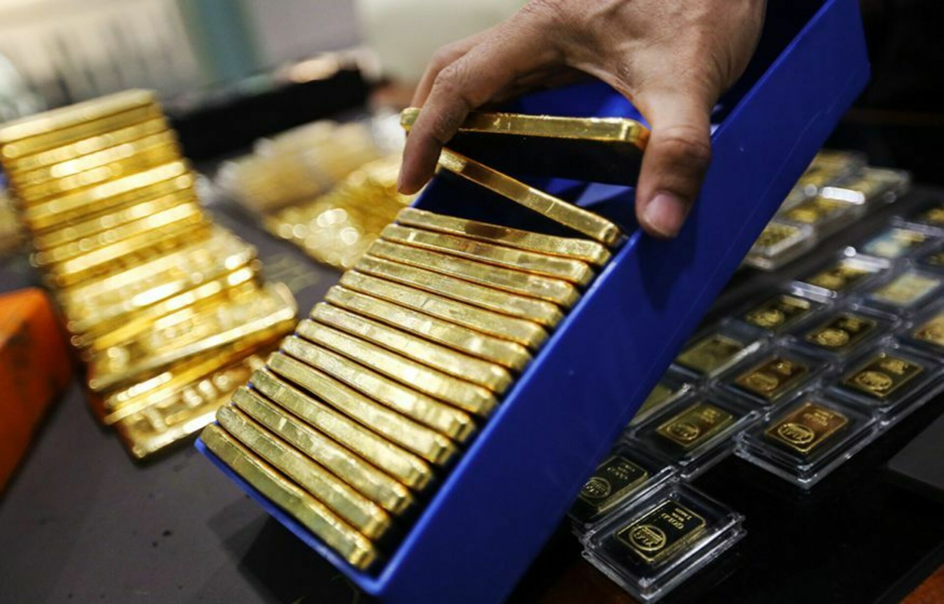 Размеру золотого запаса