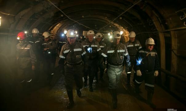 Около 300 горняков эвакуировали на шахте в Кузбассе