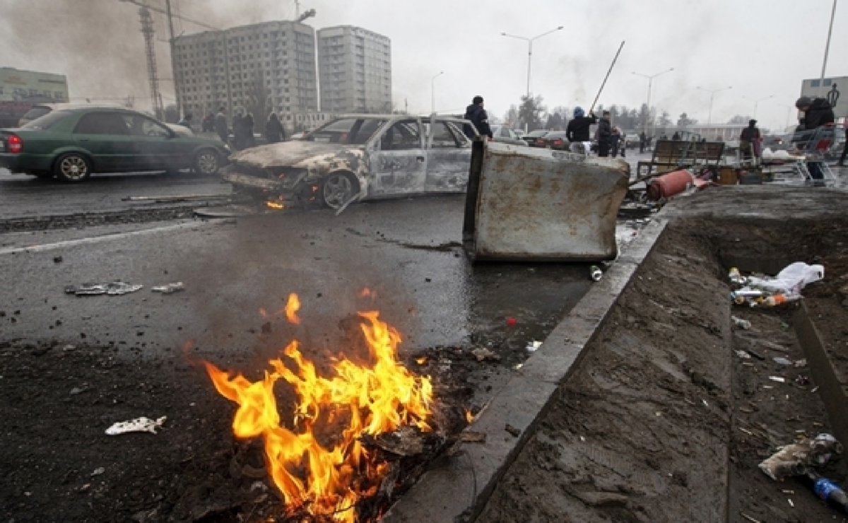 В Алма-Ате нашли тайные захоронения боевиков, участвовавших в беспорядках
