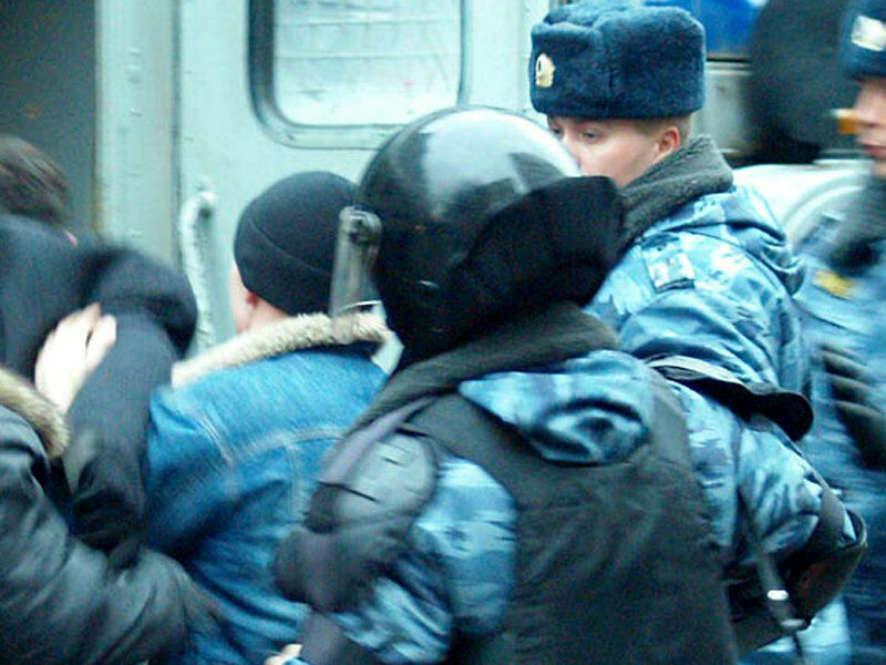 Разгон протестующих москвичей закончился для активиста больницей